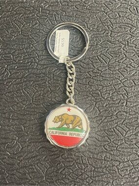 California Republic Bear Keychain - Silver Tone